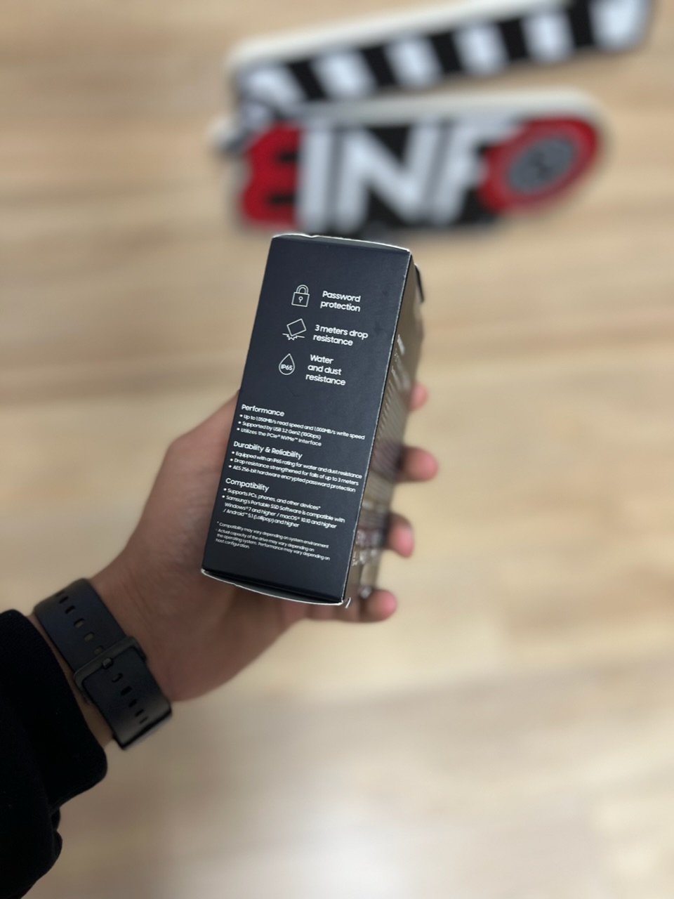 Samsung T7 Shield | image