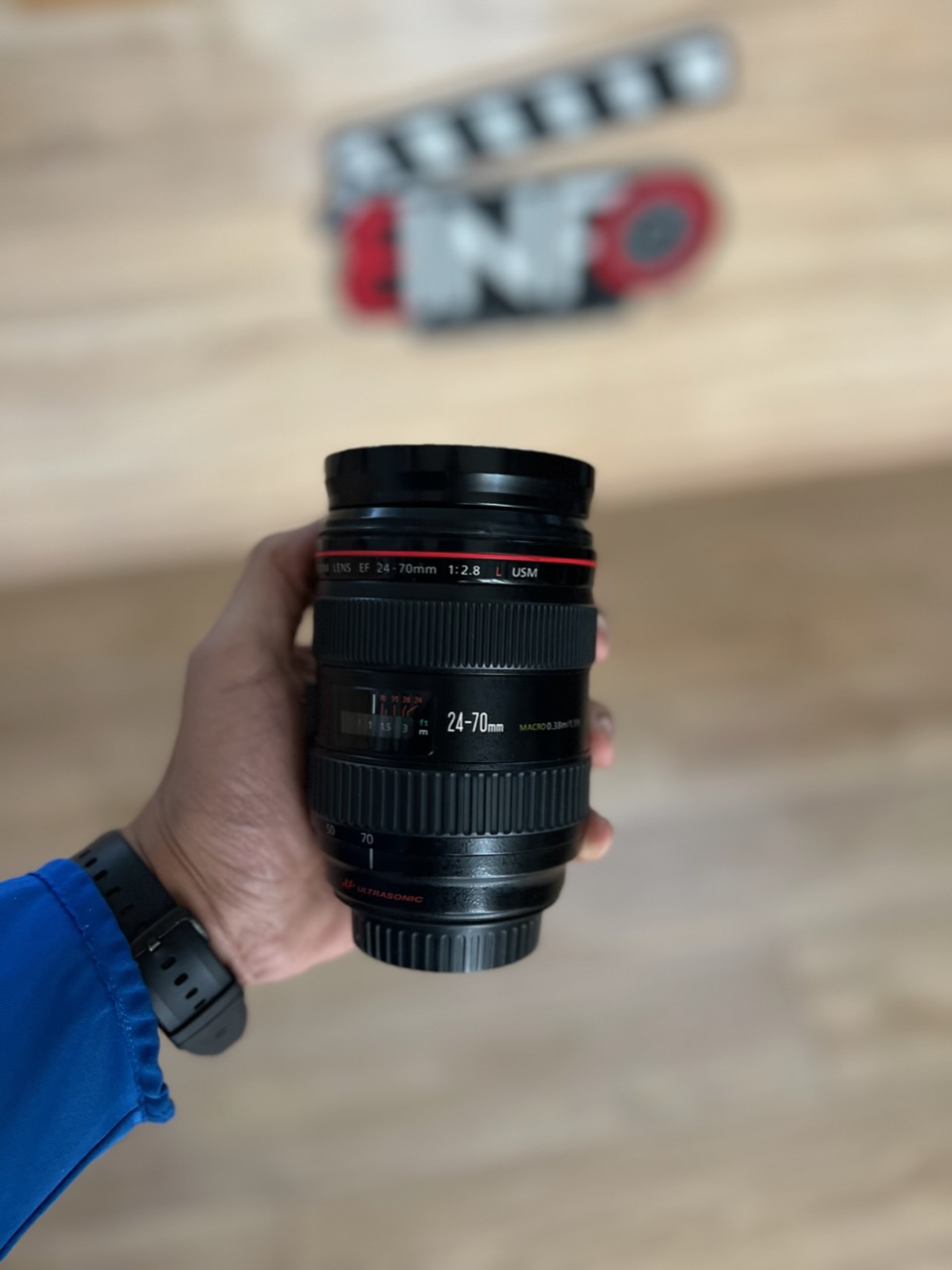 Canon 24-70 f 2.8 image