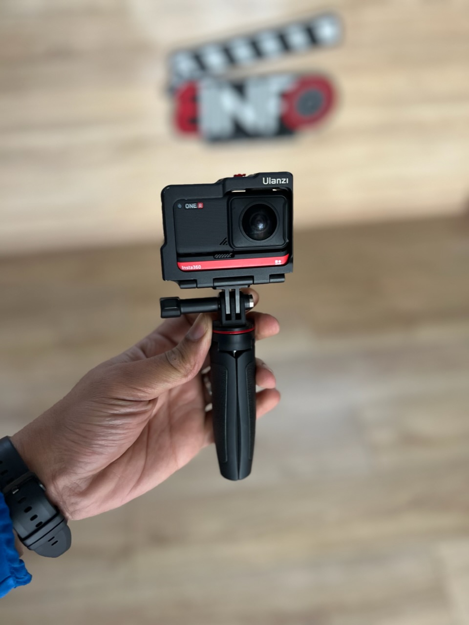 Insta360 one r twin edition 4k image