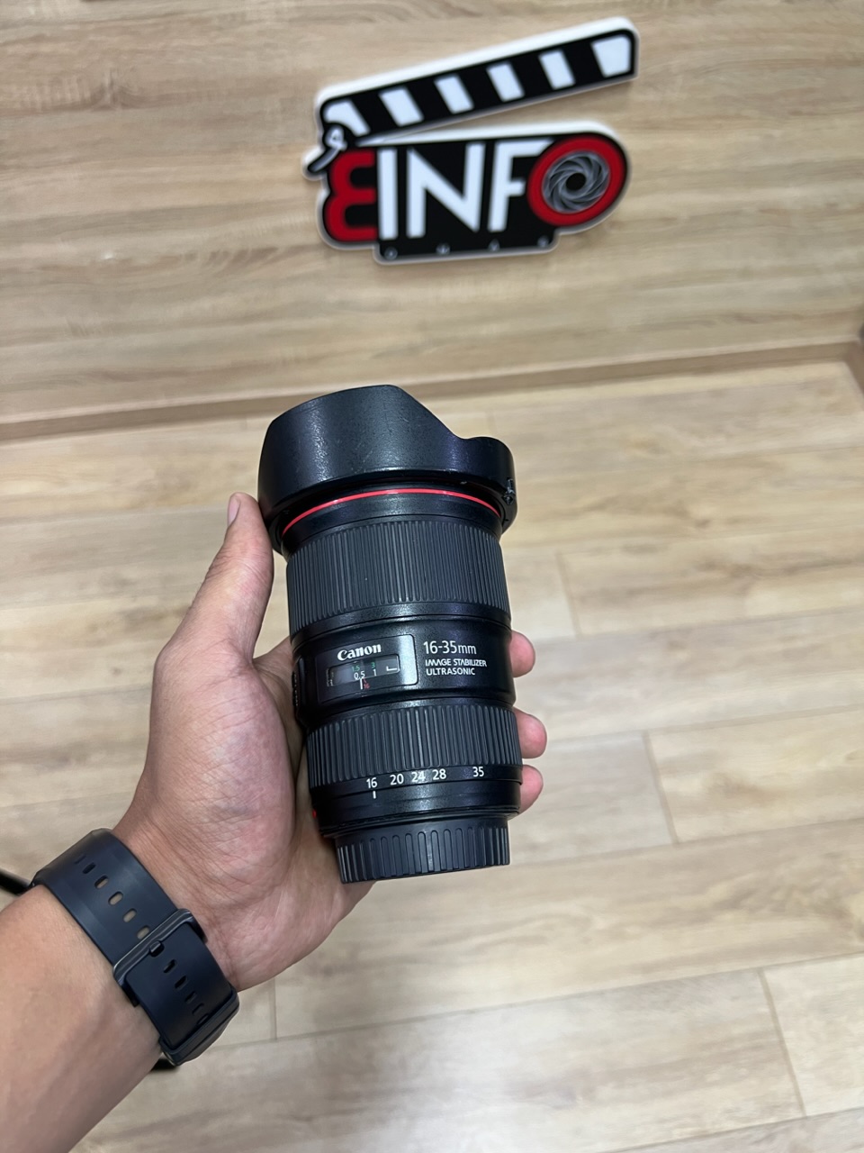 Canon EF 16-35 mm f/4 L IS USM image