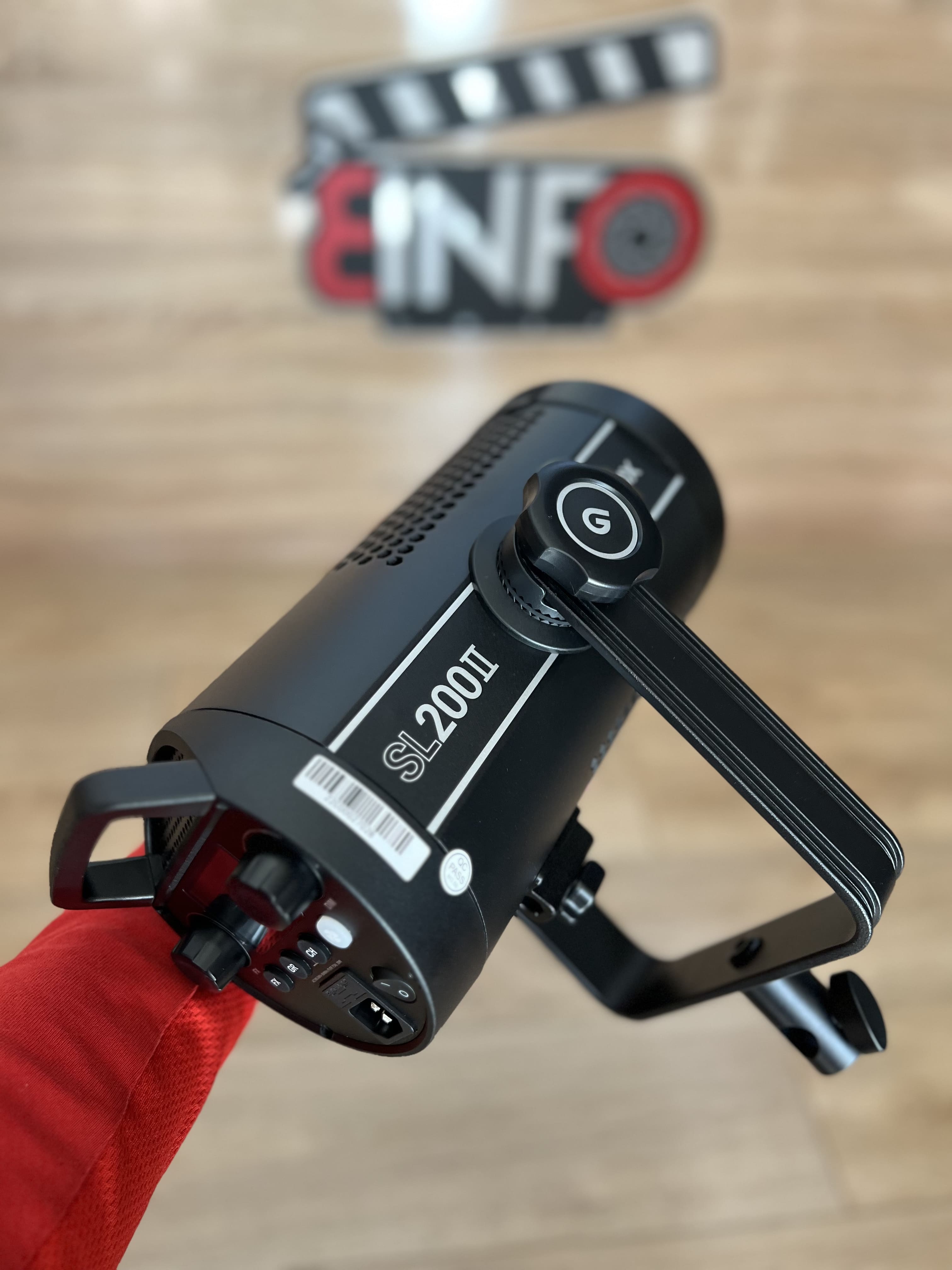 Godox sl200 ll version 3 image