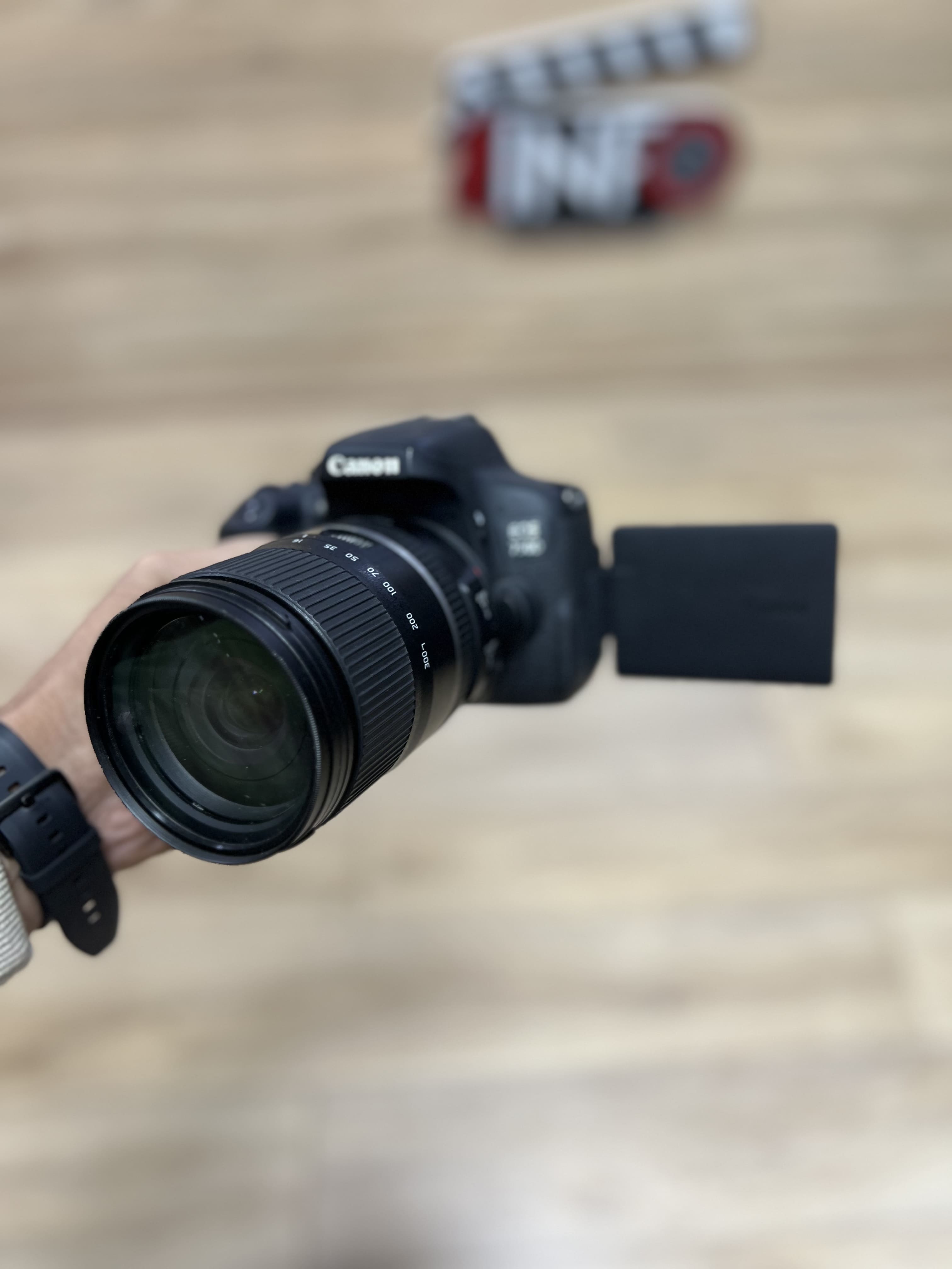 Canon 760d  image