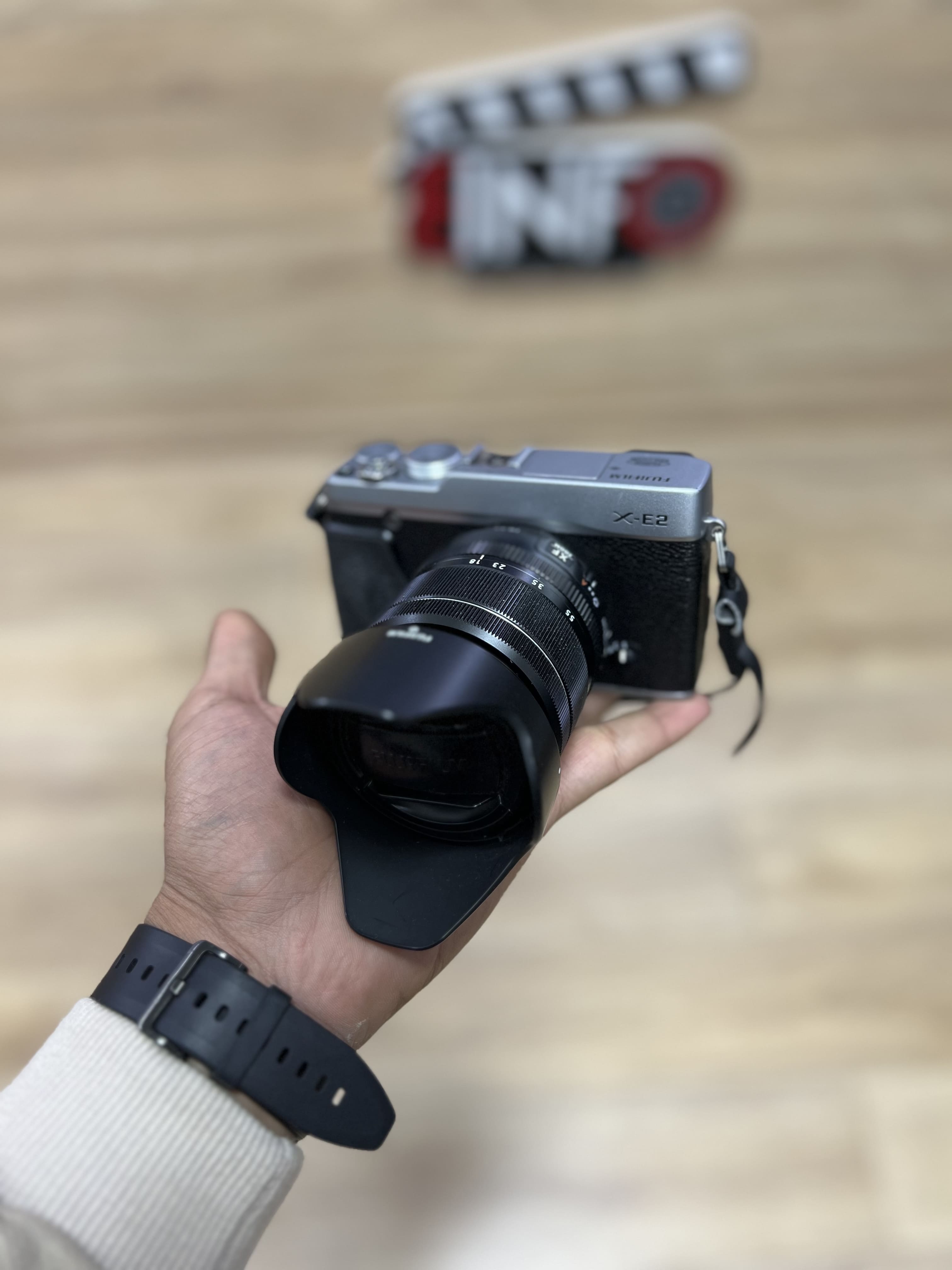 FUJIFILM X-E2 Mirrorless Digital Camera image