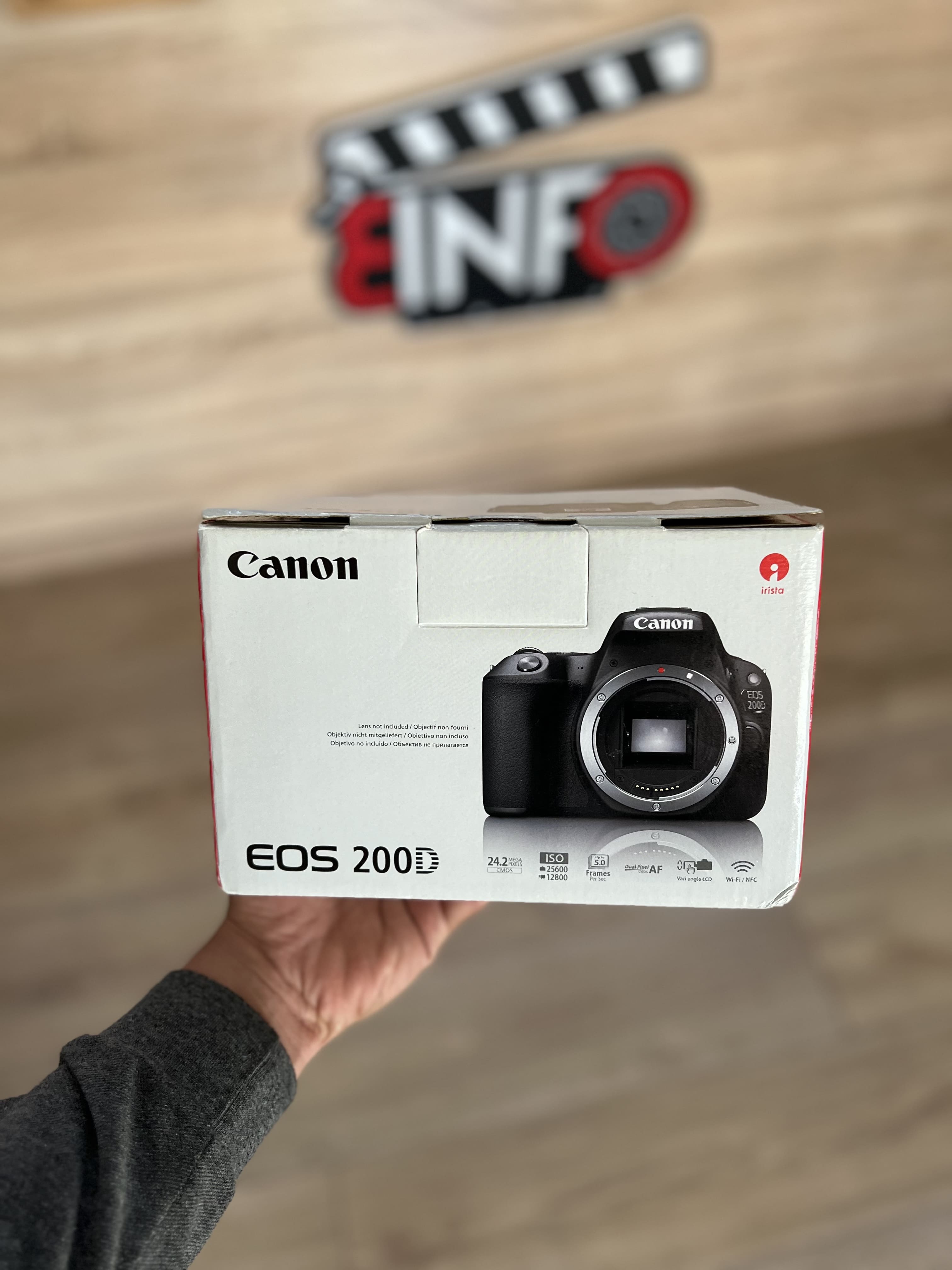 Canon EOS 200D  image