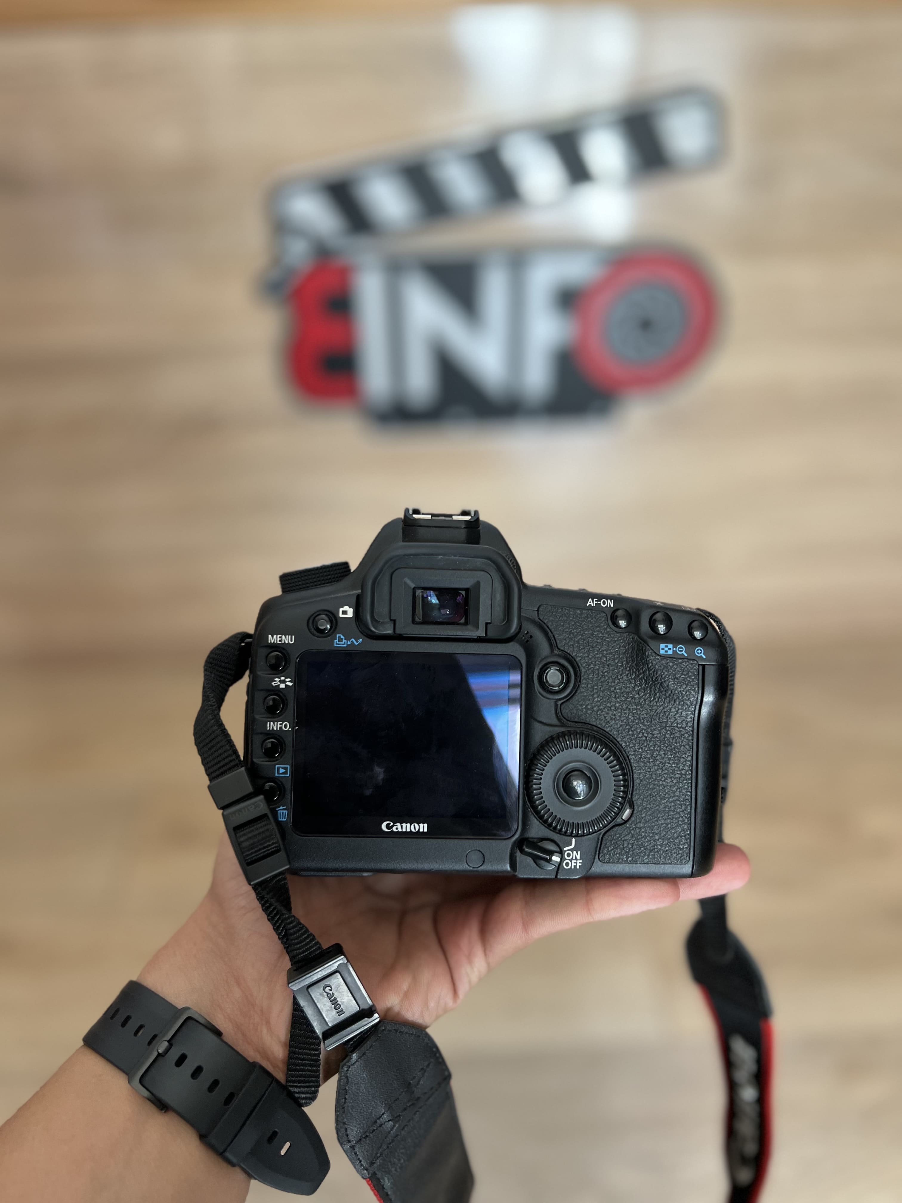 Canon 5d mark ll  image