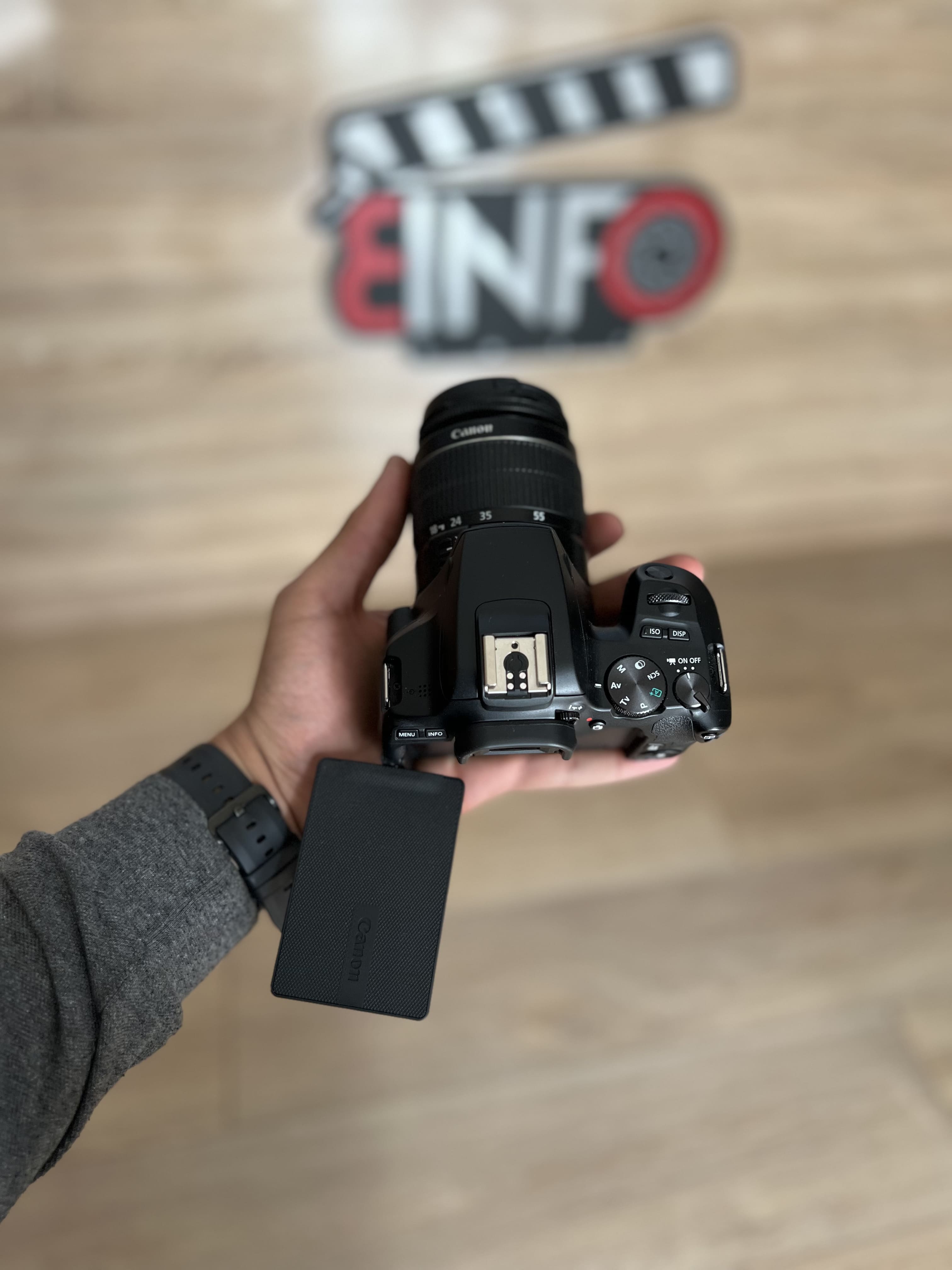 Canon 250 d image