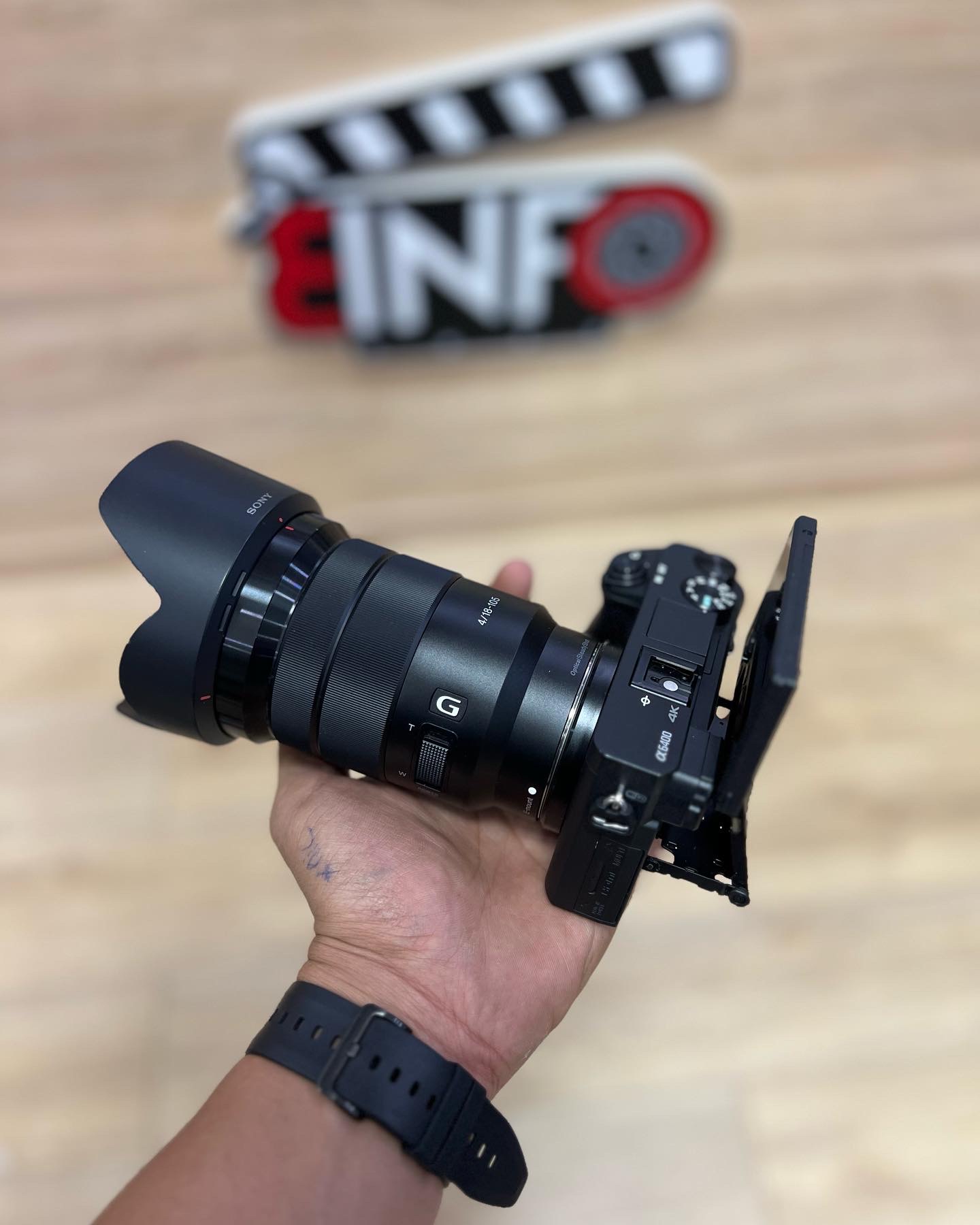 Sony a6400 & 18-105 image