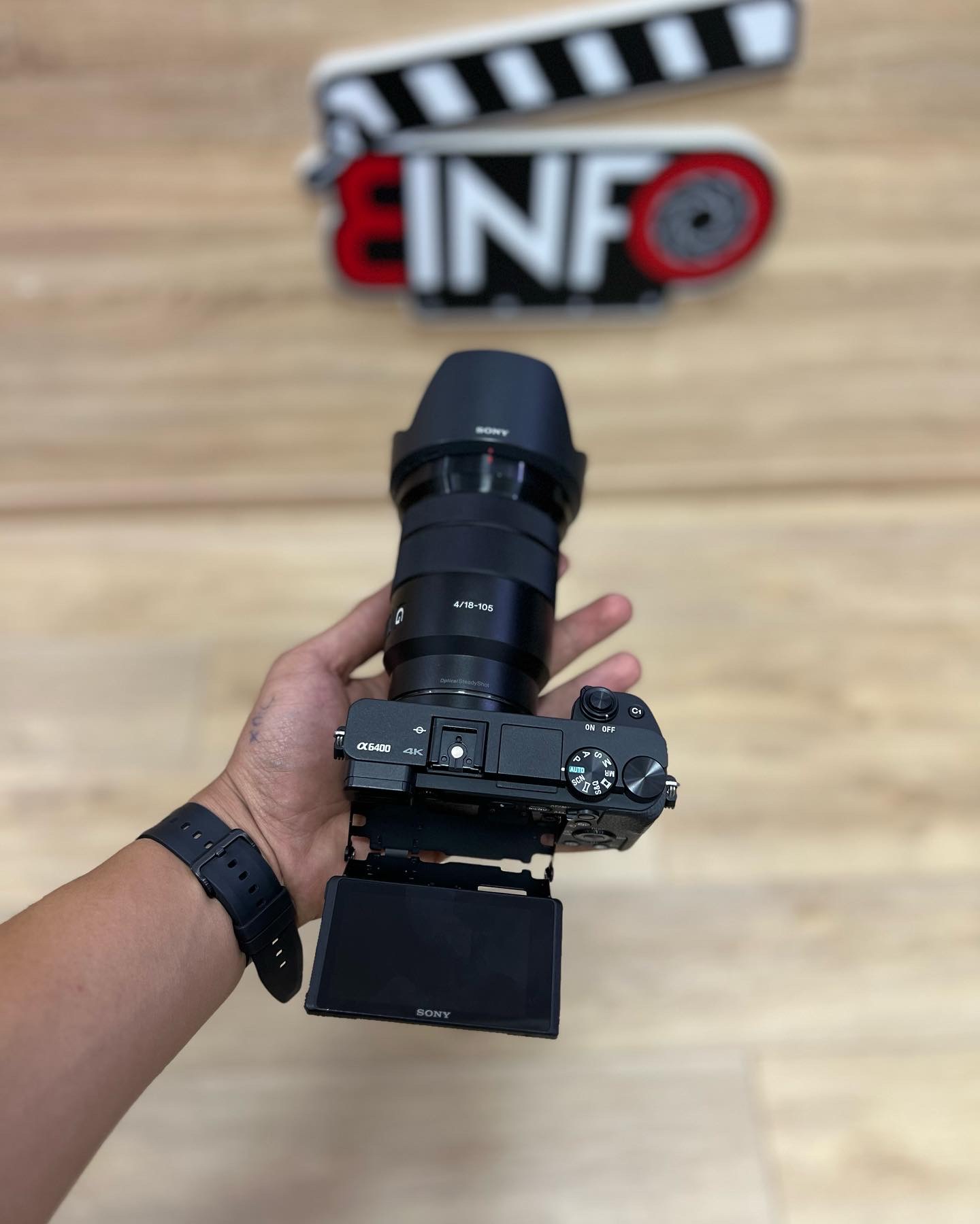Sony a6400 & 18-105 image