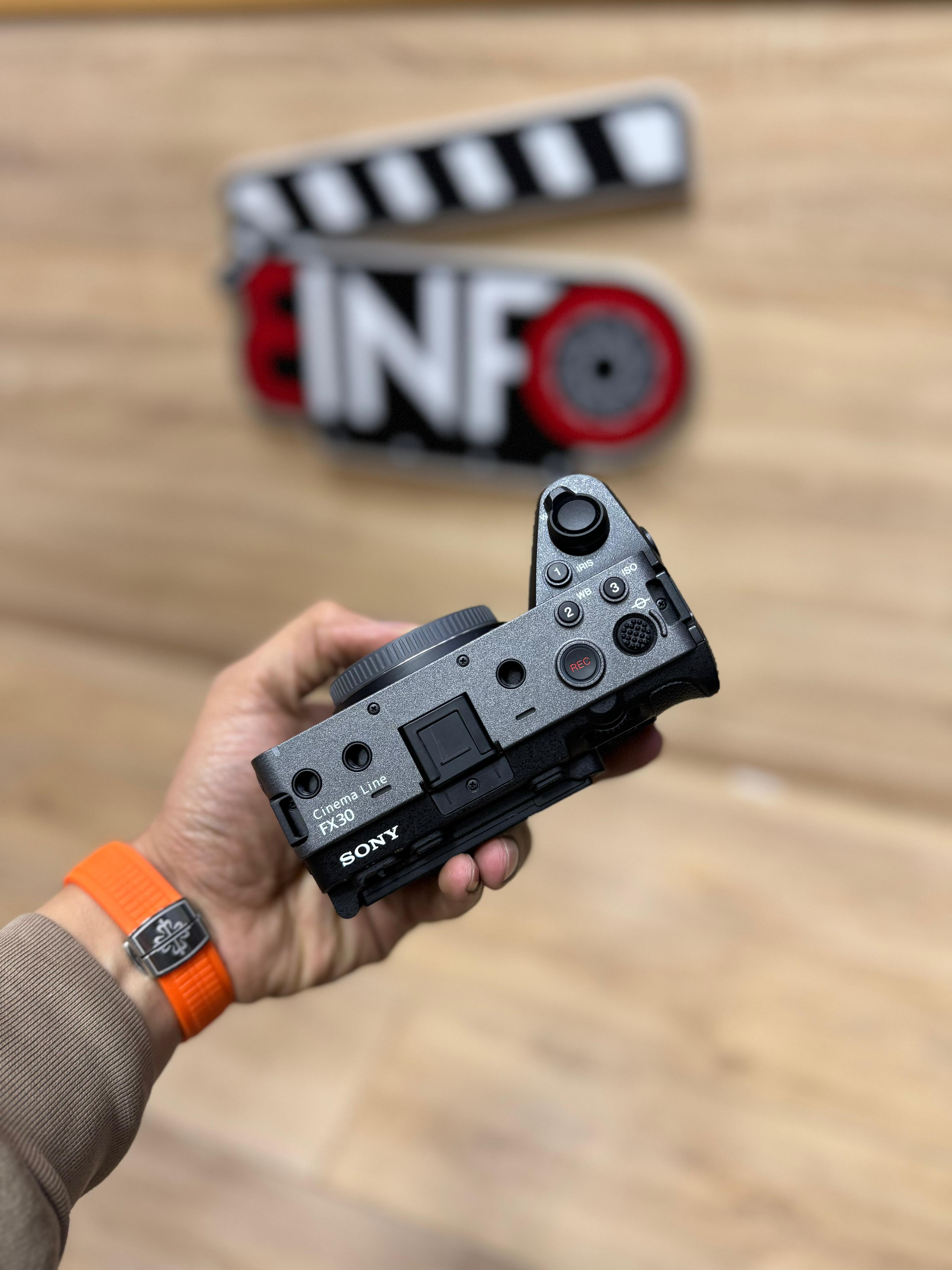 SONY FX30 image