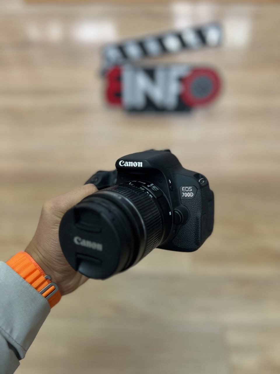 Canon 700d  image