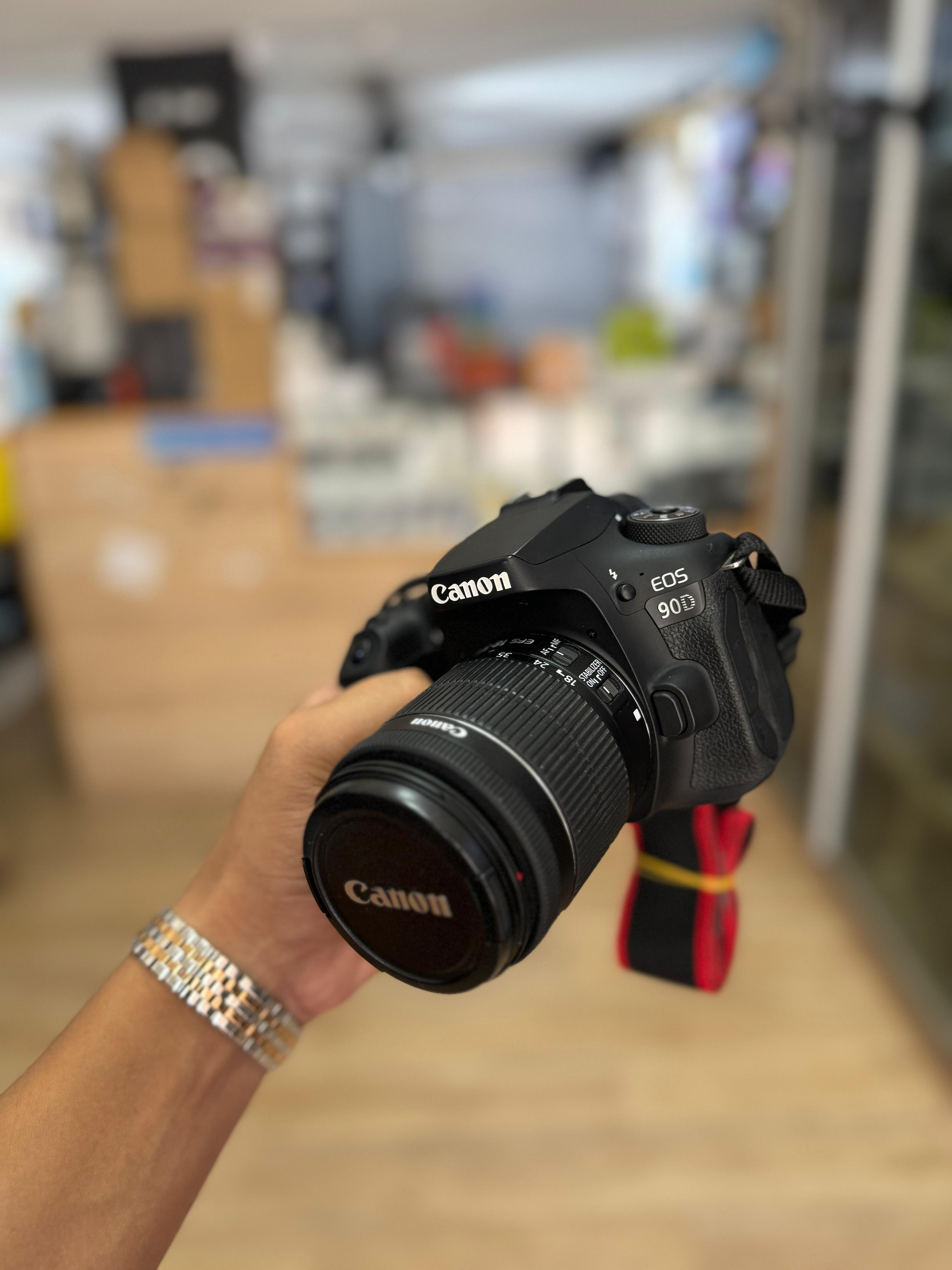 Canon 90D image