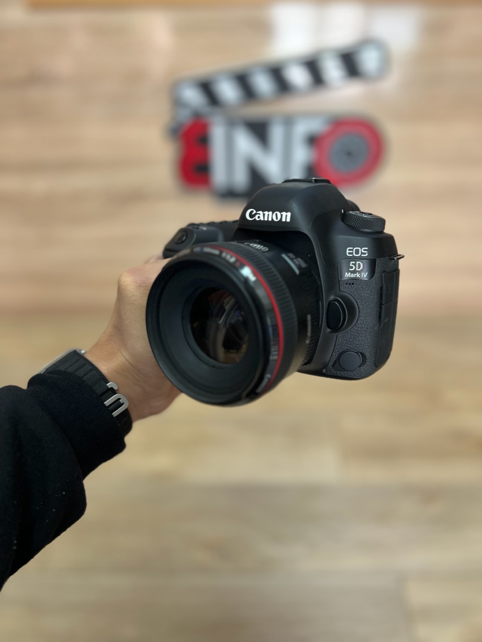 Canon 5d mark 4 image